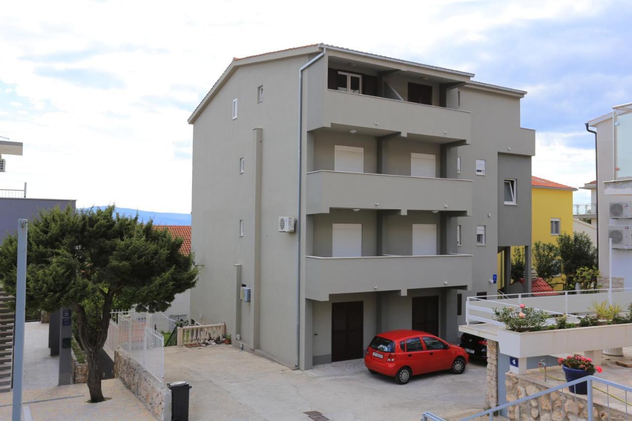 Apartments By The Sea Nemira, Omis - 17039 Tice Eksteriør bilde