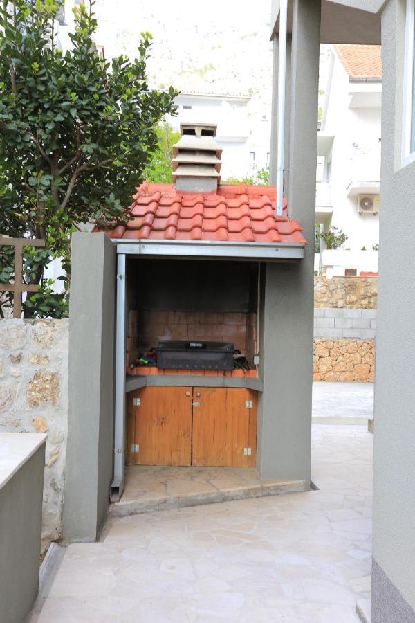 Apartments By The Sea Nemira, Omis - 17039 Tice Eksteriør bilde